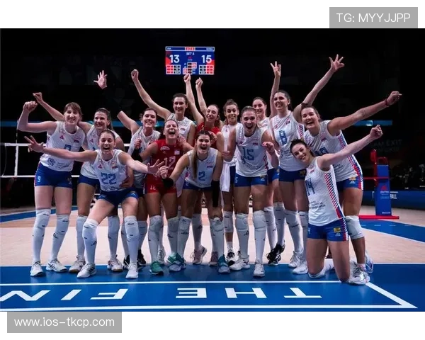 女排逆袭战塞尔维亚三局翻盘展现强大韧性与团队协作精神